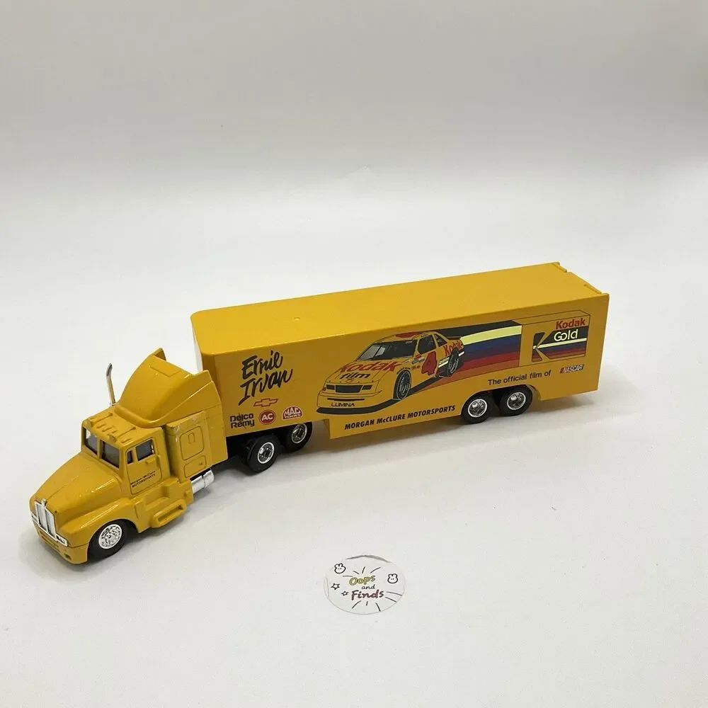 1991 Racing Champions Ernie Irvan Kodak Gold NASCAR 1:64 Transporter w/Card